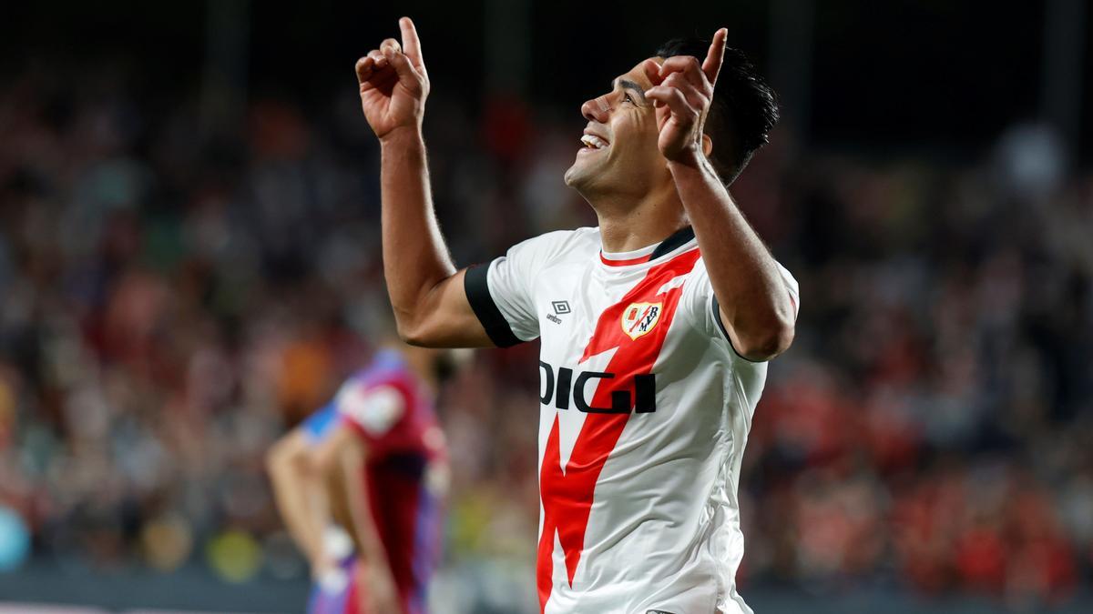 Radamel Falcao celebra un gol con el Rayo Vallecano