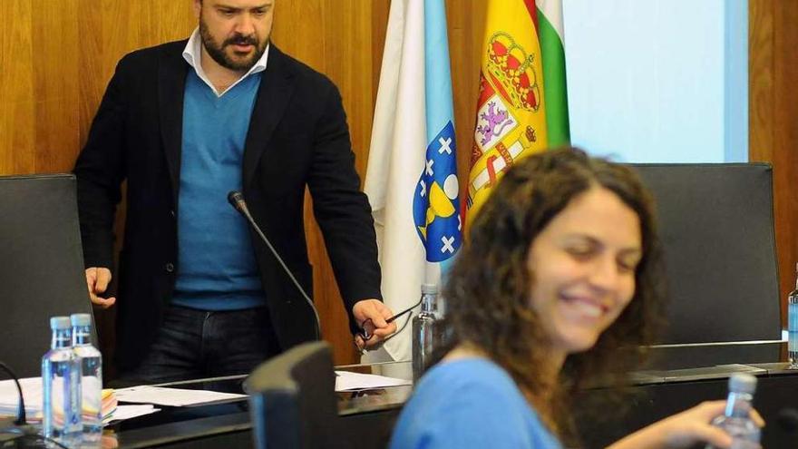 Rafael Cuiña y Eva Montoto, antes de comenzar la sesión plenaria. // Bernabé/Javier Lalín