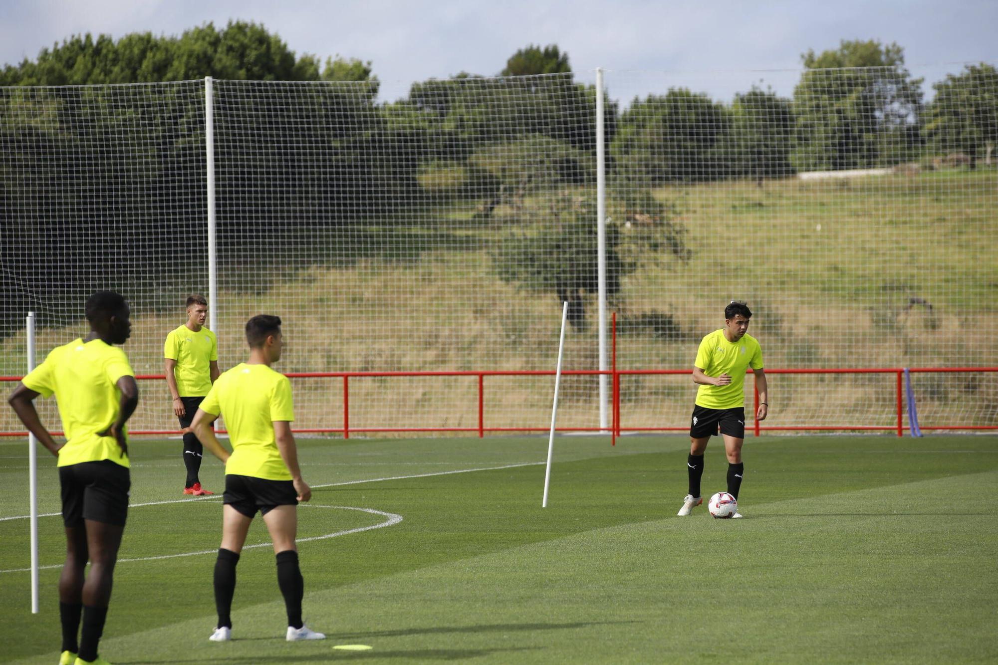 Así fue el primer entrenamiento de la era Albés en el Sporting (en imágenes)