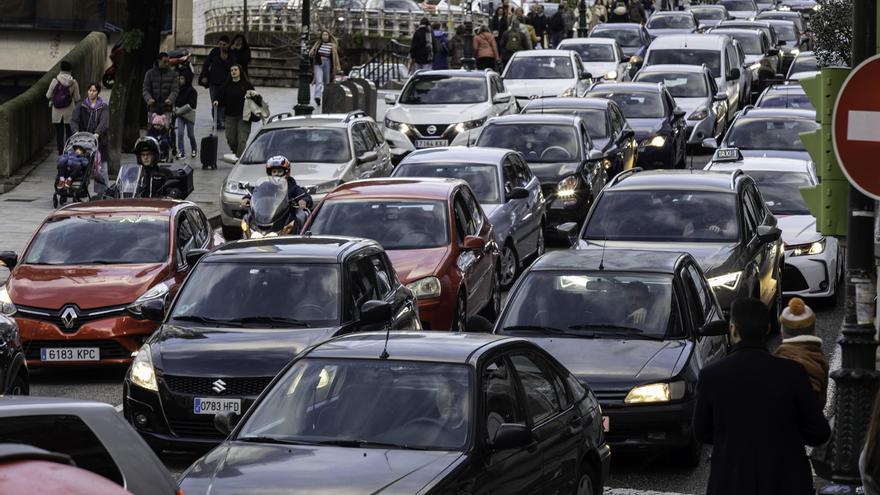 El tráfico por las luces de Navidad anotó picos de 70.000 coches en dos horas