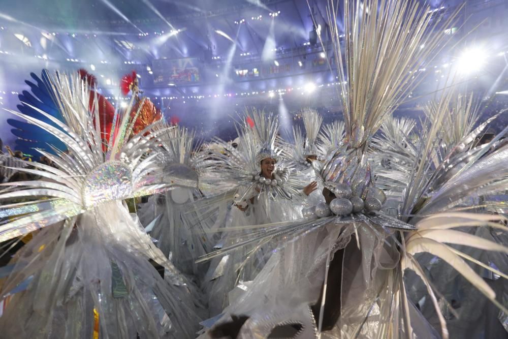 Espectacular cerimònia de clausura dels Jocs de Rio