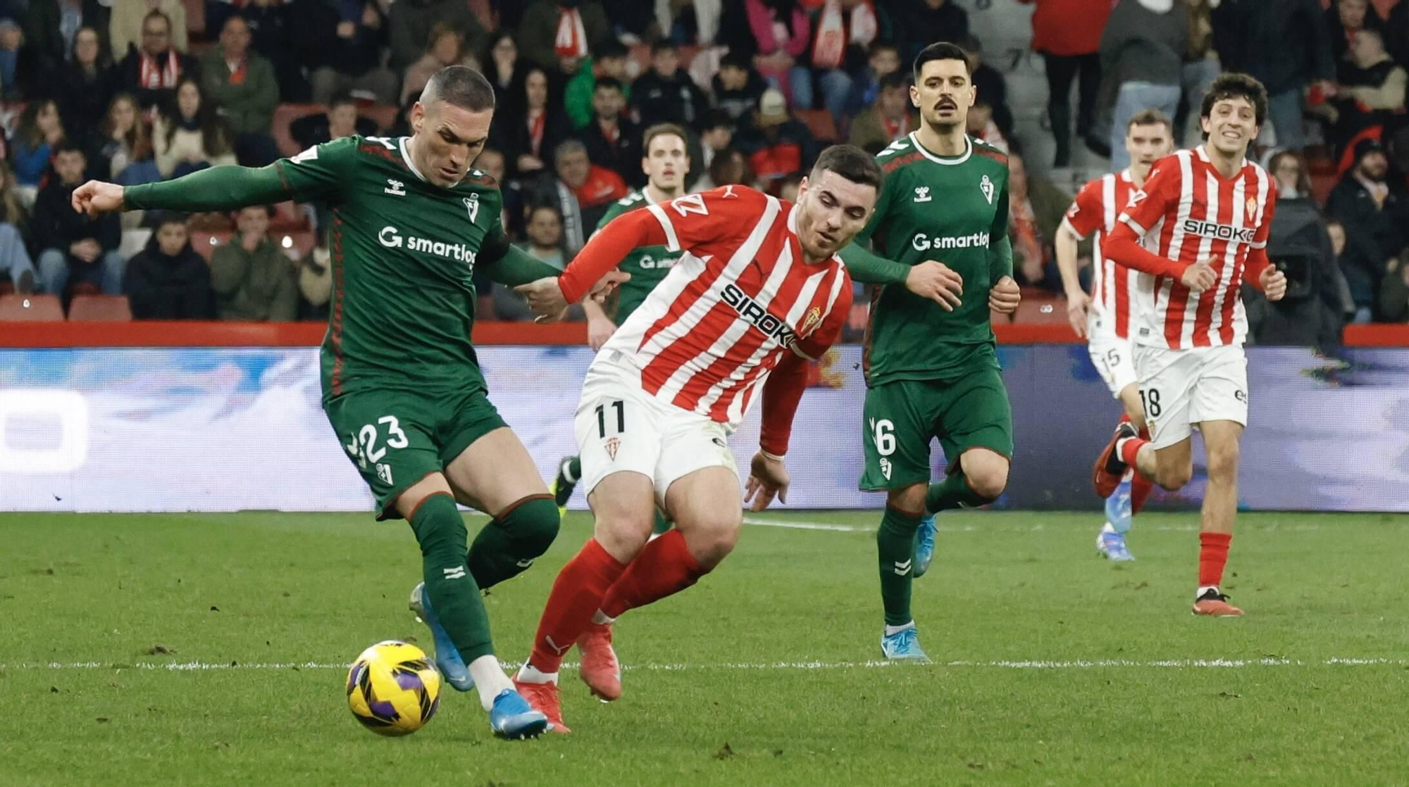 El partido entre el Sporting y el Eibar, en imágenes