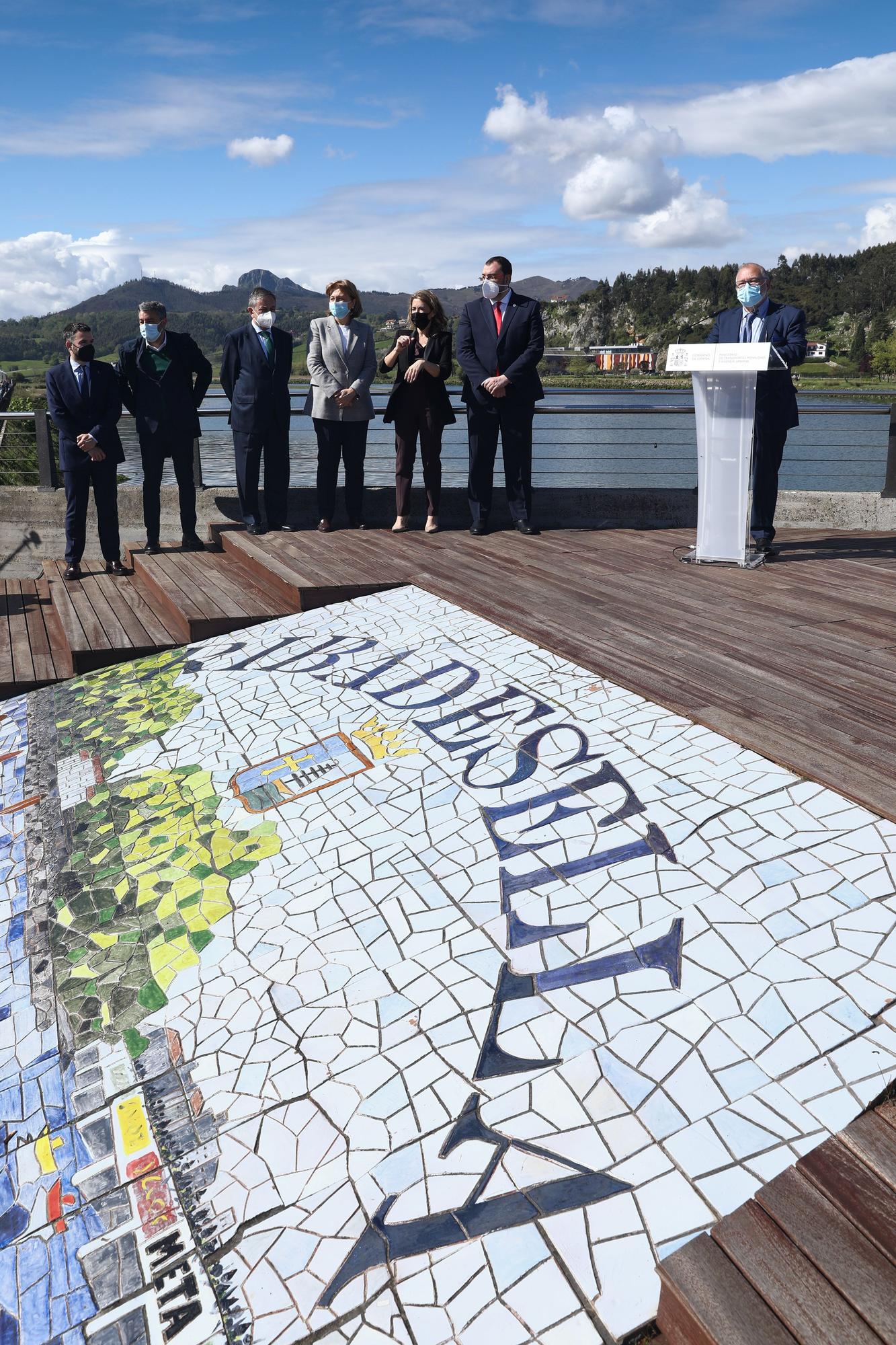 EN IMÁGENES: Así fue la visita de la ministra de Transportes, Raquel Sánchez, a Ribadesella