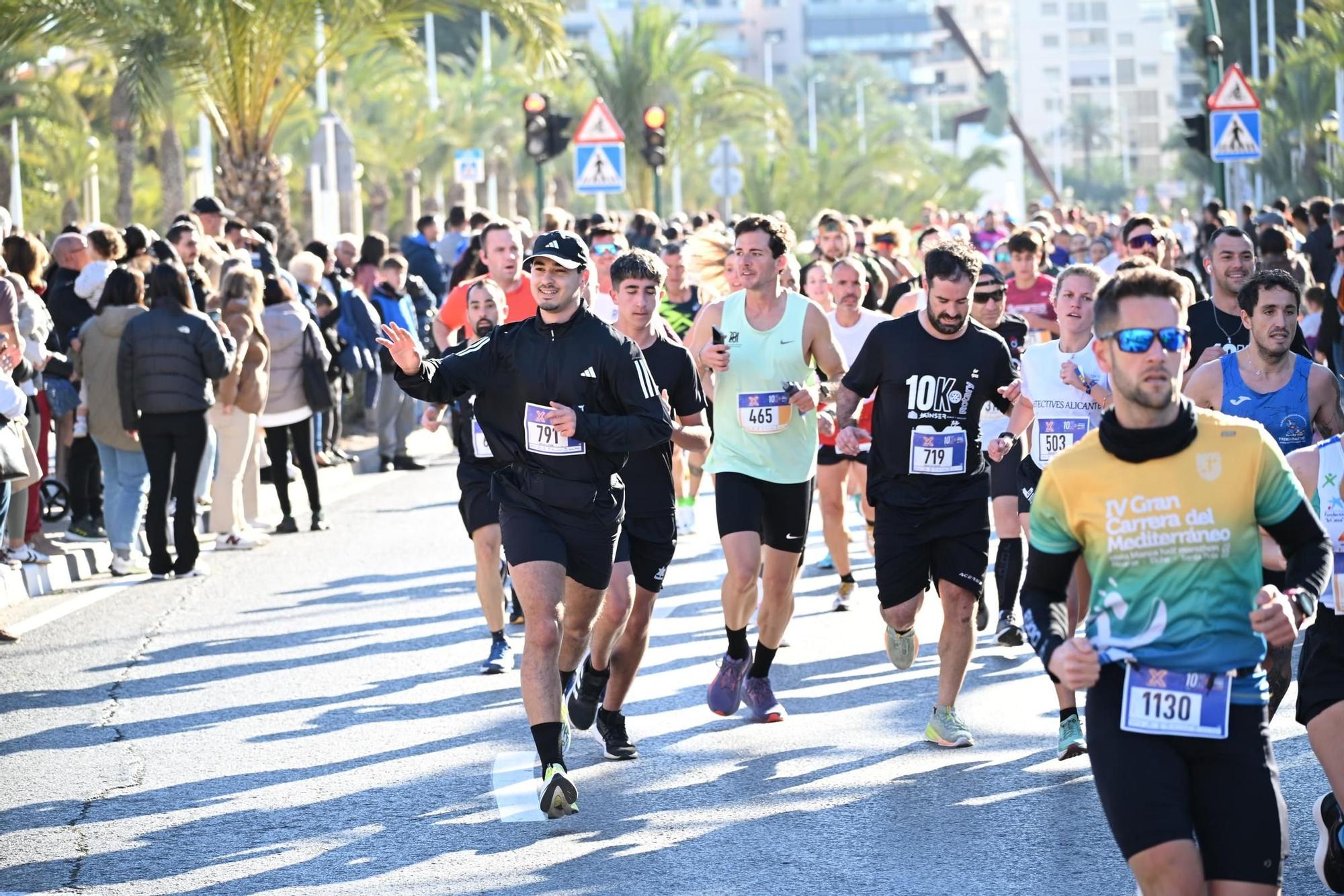 ¿Has corrido la '10k Rotary' de Elche? Búscate en nuestras fotos