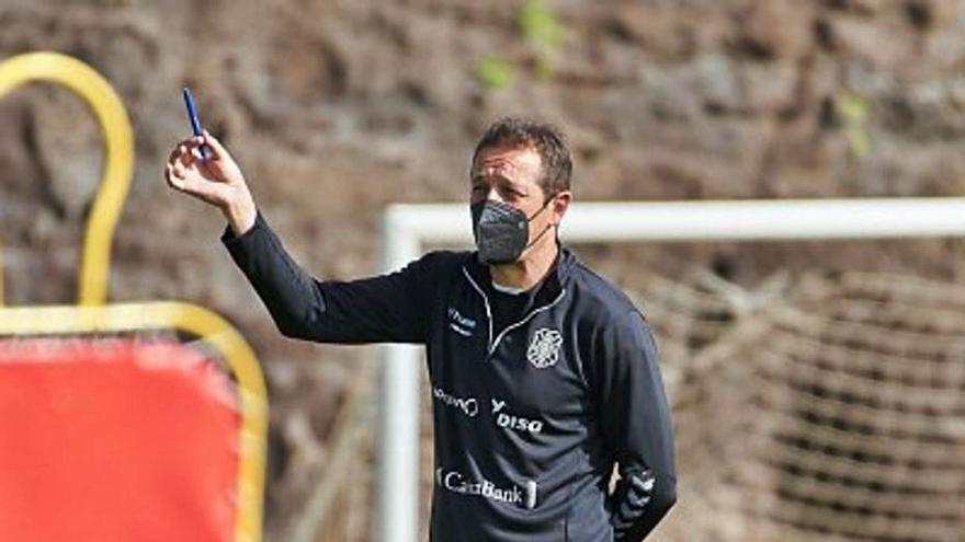 Luis Miguel Ramis, en un entrenamiento en El Mundialito.