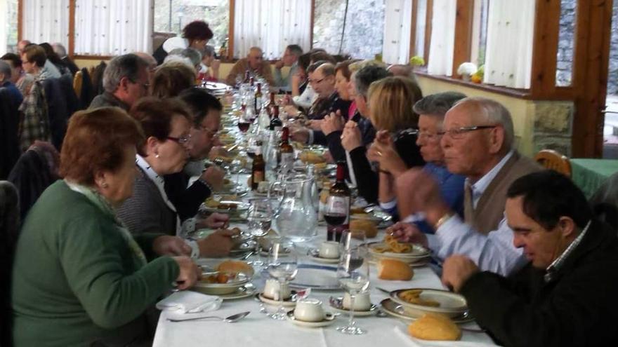 Comida de récord en Ponga