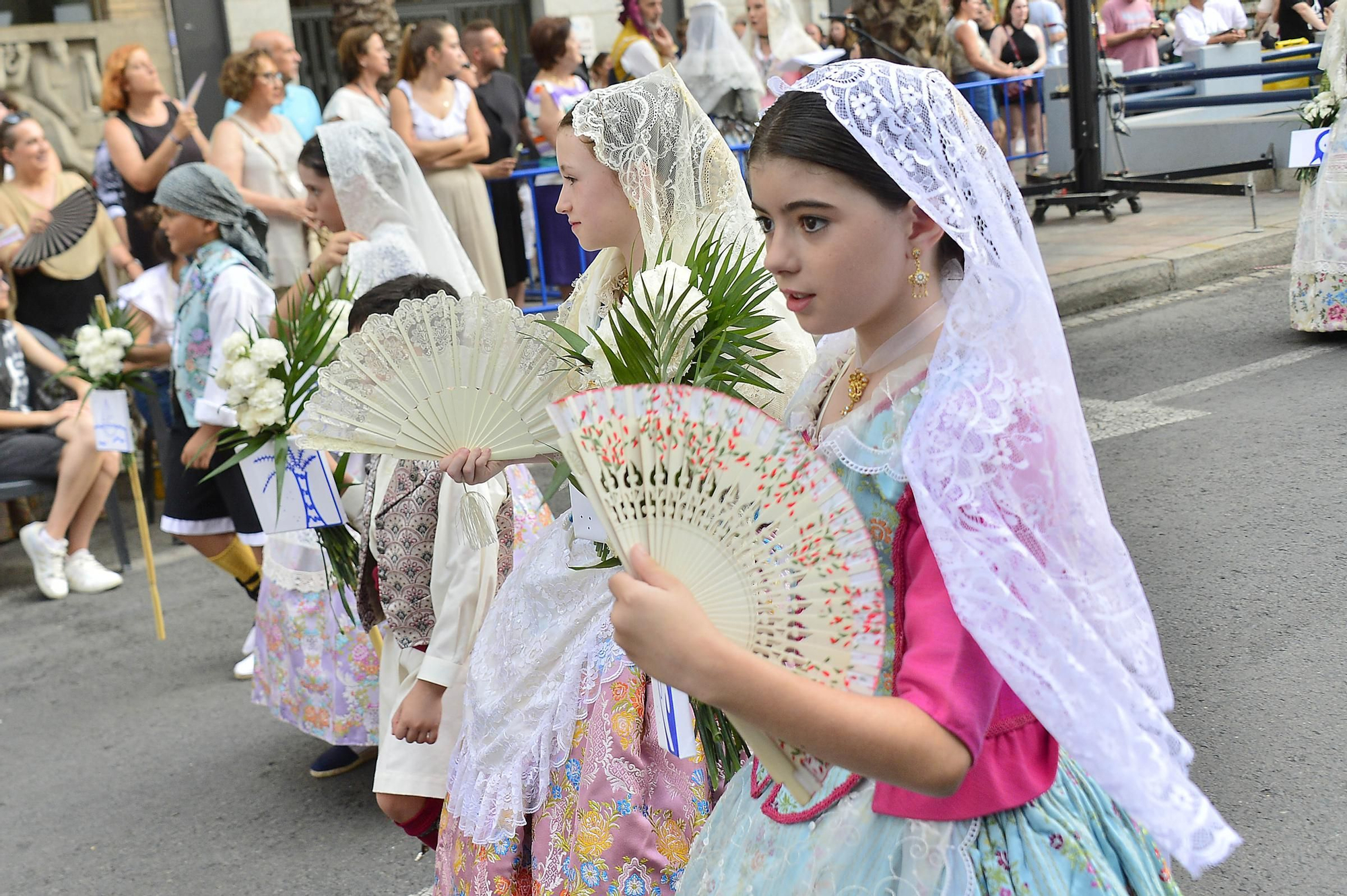 ofrenda de flores a la Virgen del Remedio