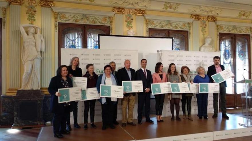 Adispaz recibe una ayuda de la Fundación Caja Rural de Aragón