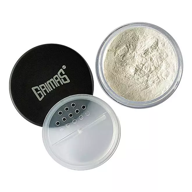 El truco infalible para mantener tu maquillaje impecable con el calor