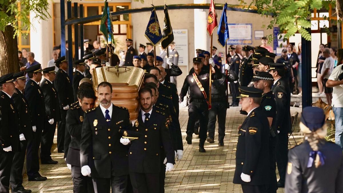 Funeral del agente fallecido en Málaga tras chocar contra unos atracadores