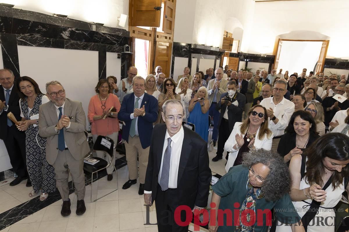 Así se ha vivido el emocionante acto del nombramiento de 'Hijo Predilecto' de Caravaca al doctor Juan Manuel Laborda