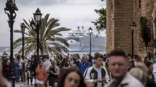 El crucerista que visita Mallorca unas horas gasta en tierra firme 34 euros de media