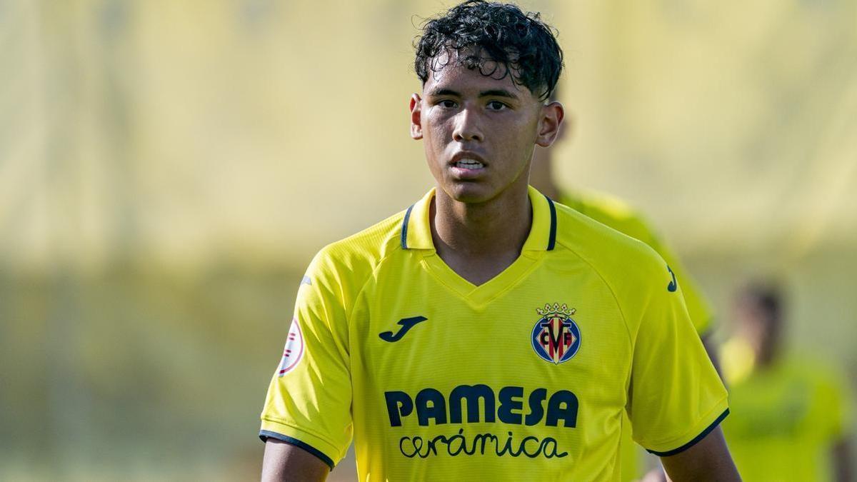 Luis Quintero durante un partido con el Villarreal