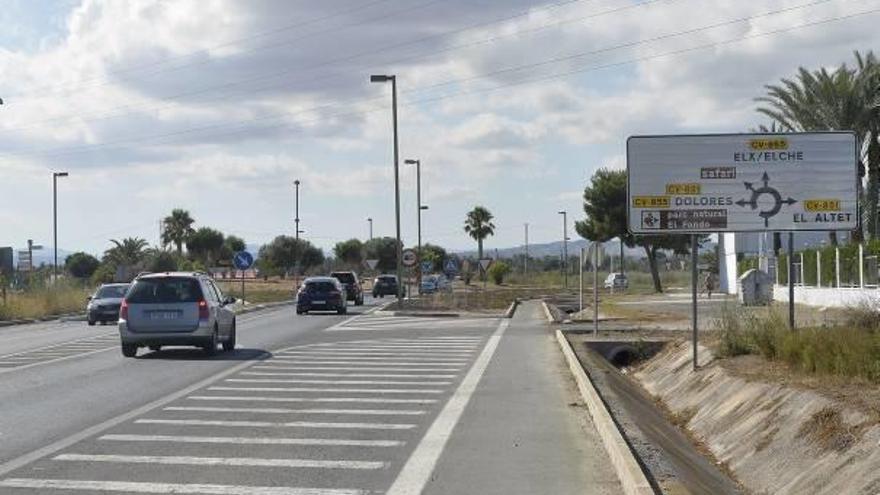 Rotonda en el tramo entre la Vereda de Sendres y el inicio del tramo ya duplicado de acceso a Santa Pola.