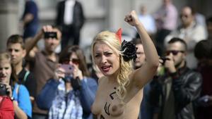 Primera protesta oficial de Femen a Espanya.