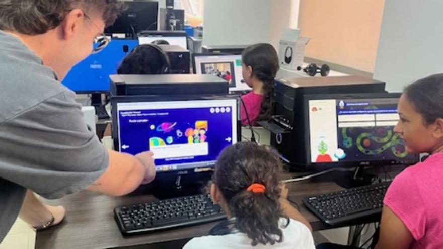 Campamento digital organizado por Cibervoluntarios. | LOC
