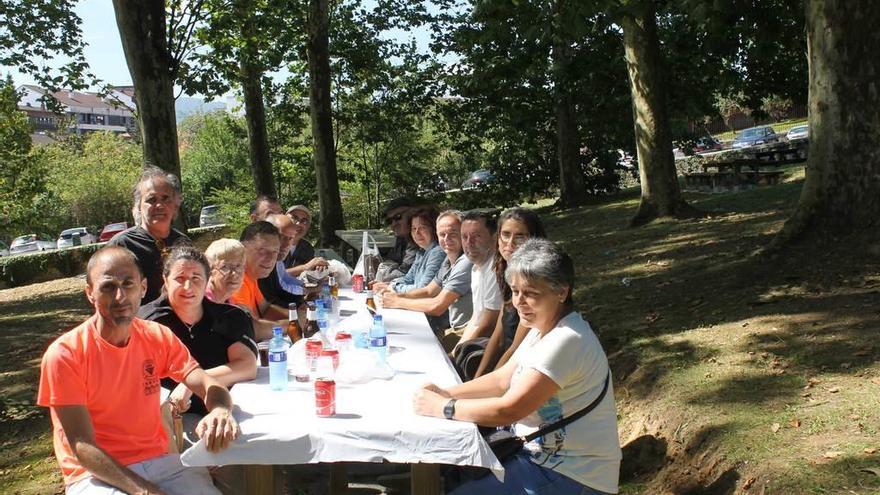 Grado estrena área recreativa en el parque