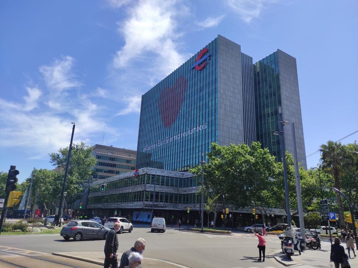 Sede central de Ibercaja, en la plaza Paraíso de Zaragoza.