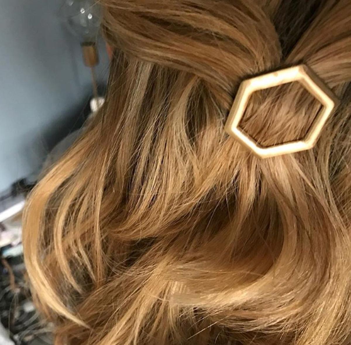 Pasador de pelo con forma geométrica Pasador de pelo con forma geométrica