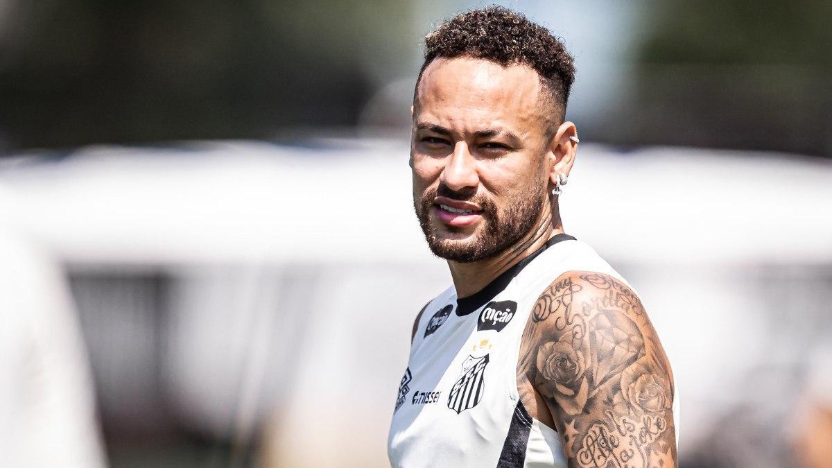 Neymar Jr. realizó este miércoles el primer entrenamiento del año junto a sus compañeros