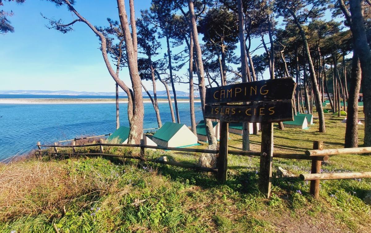 El camping de las Islas Cíes abrirá en 2026 en Semana Santa y  del 15 de mayo al 14 de septiembre.