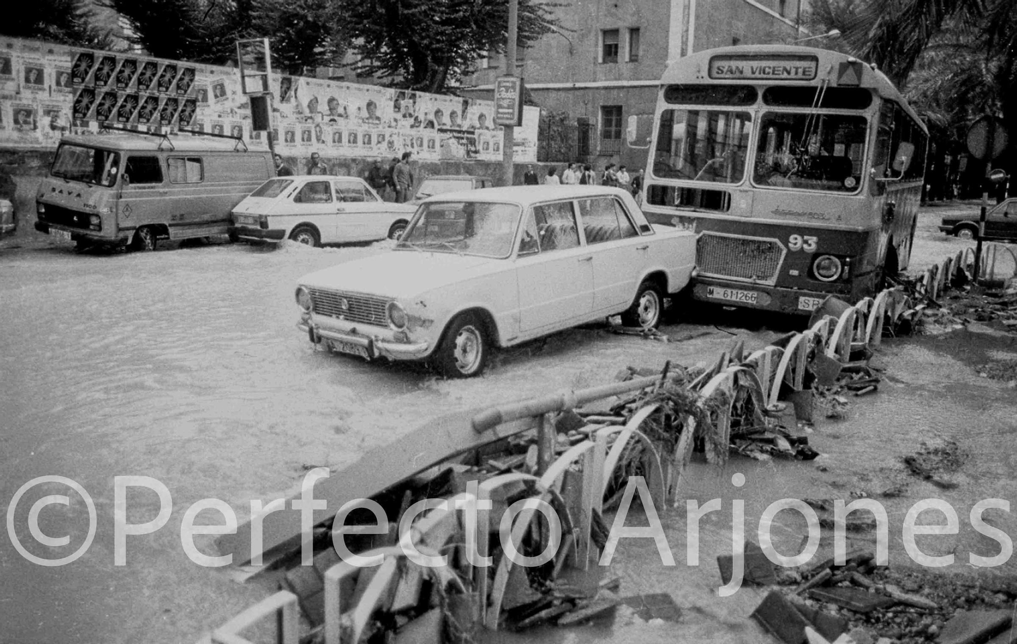 Riada de 1982: El día que Alicante se partió en dos
