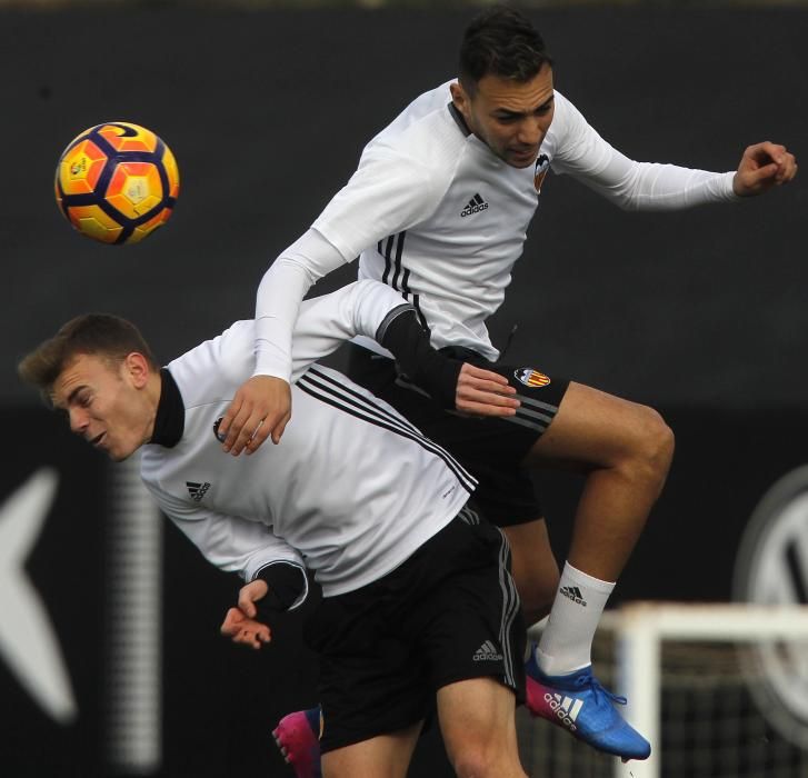 Las imágenes del entrenamiento del Valencia de este sábado