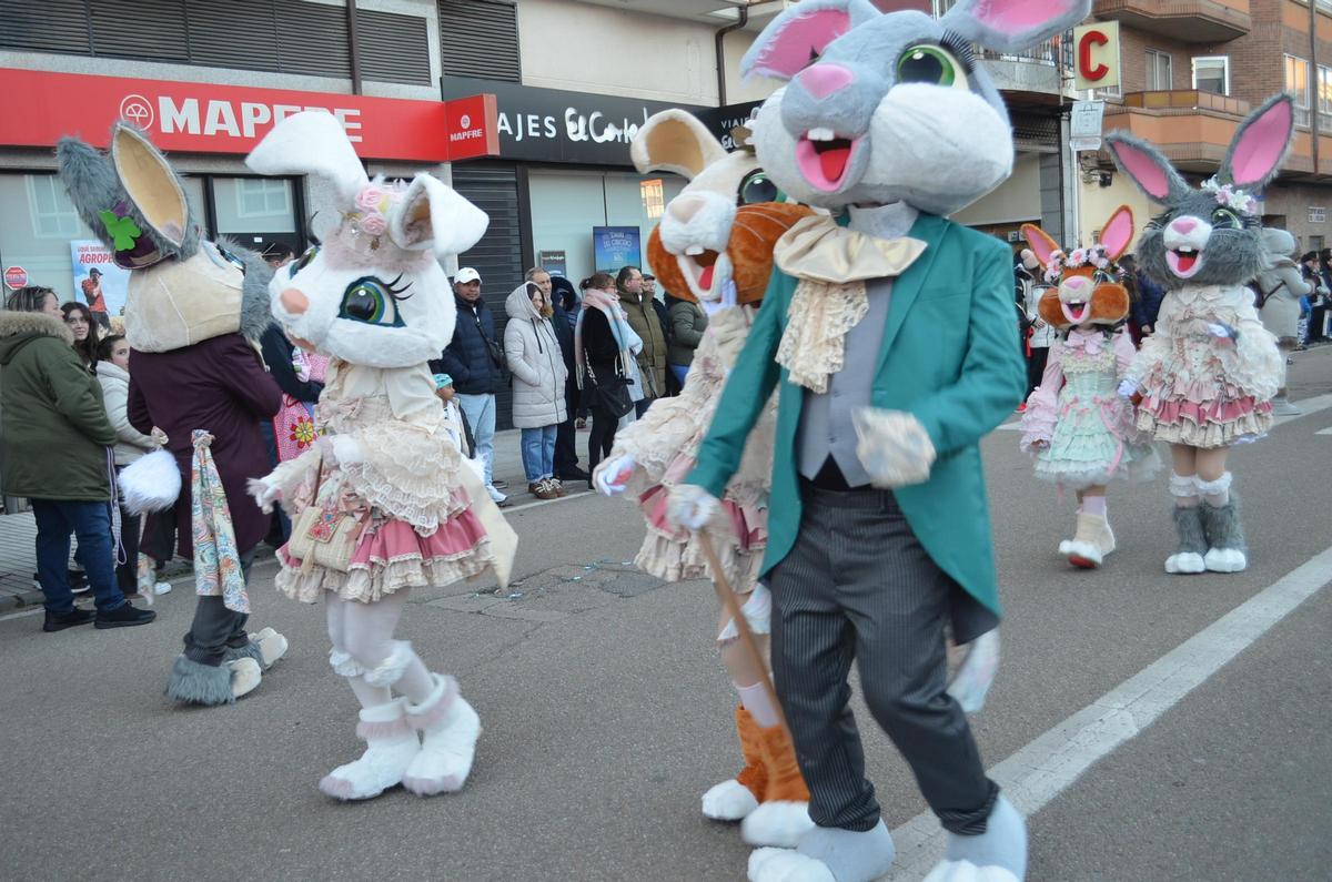 GALERÍA | El desfile de carnaval de Benavente, en imágenes GALERÍA | El desfile de carnaval de Benavente, en imágenes