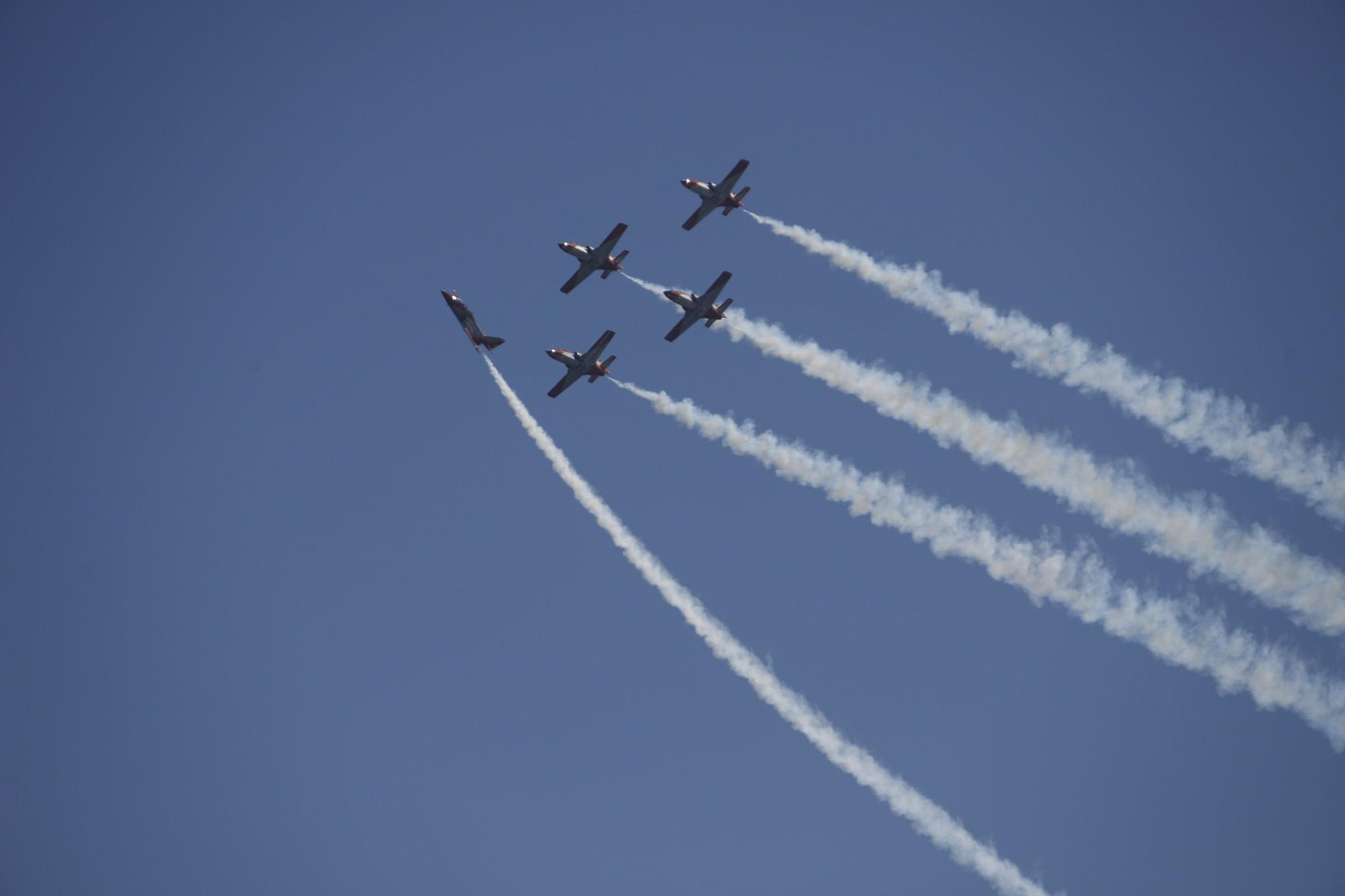 Espectáculo aéreo de Patrulla Águila en Málaga