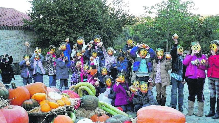 Niños durante un taller de calabazas de una edición anterior