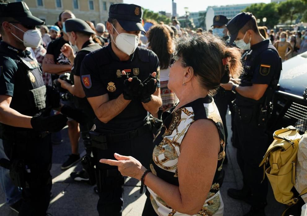 Concentració a Madrid contra les mascaretes