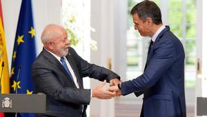 Pedro Sánchez recibe a Lula en la Moncloa en una imagen de archivo.