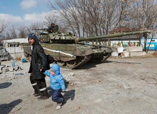 La guerra obliga a diez millones de ucranianos a huir de sus hogares