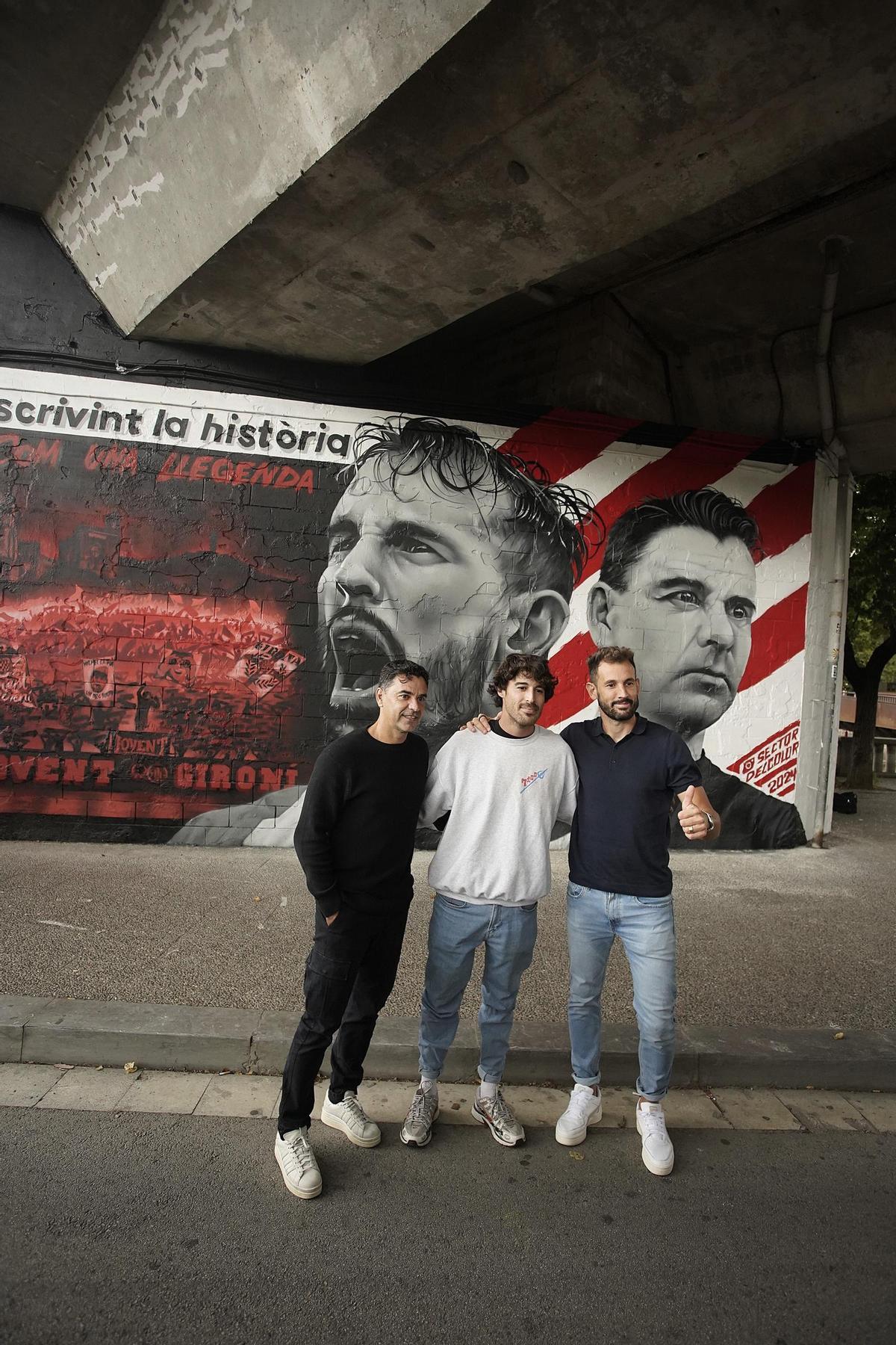 Stuani i Míchel destapen el mural que l'artista Miguel Martínez ha pintat a Girona Stuani i Míchel destapen el mural que l'artista Miguel Martínez ha pintat a Girona