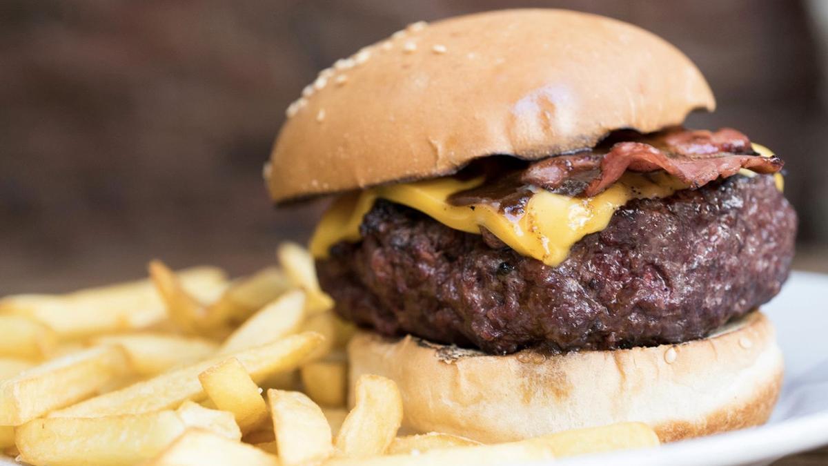 La hamburguesa de Alfredo's Barbacoa. 