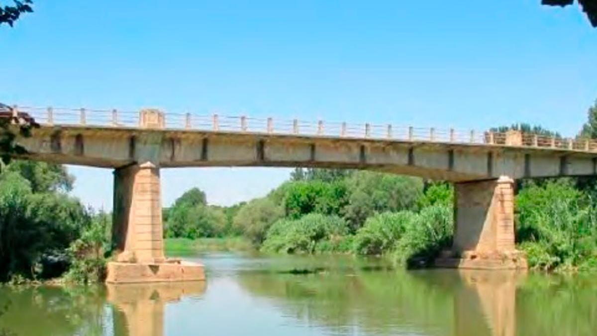 El pont de la C-252 sobre el riu Ter a Verges, foto d&#039;arxiu.