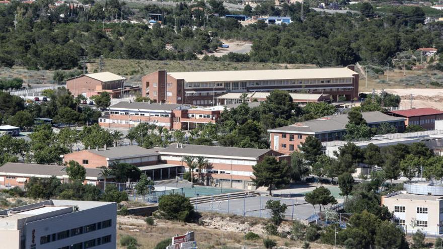 Vista panorámica del complejo Salto del Agua, donde está el colegio Gabriel Miró