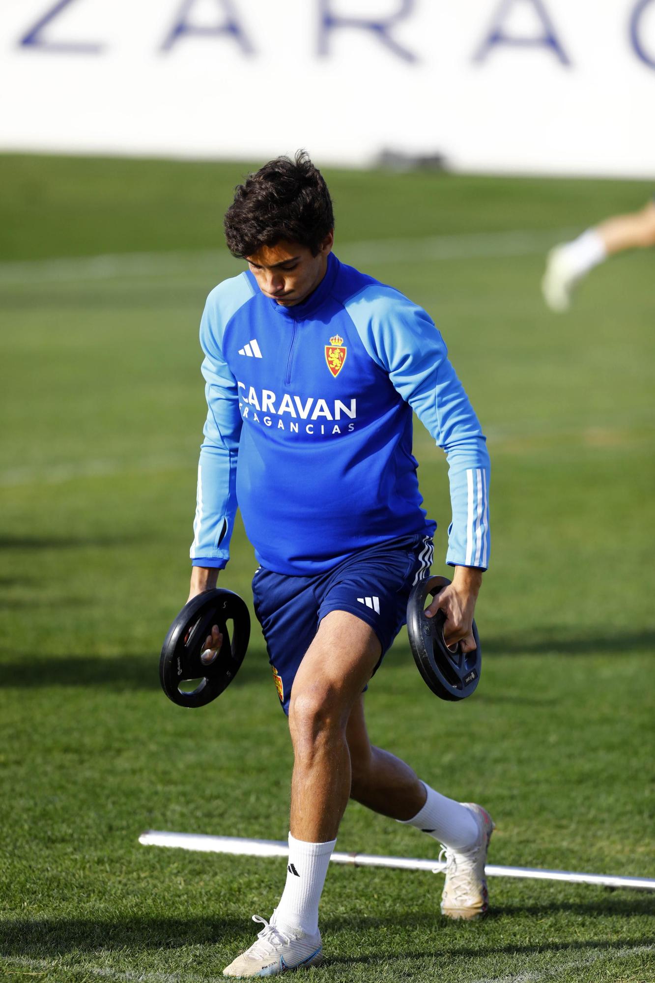 EN IMÁGENES | Así ha sido el primer entrenamiento del Real Zaragoza con Julio Velázquez