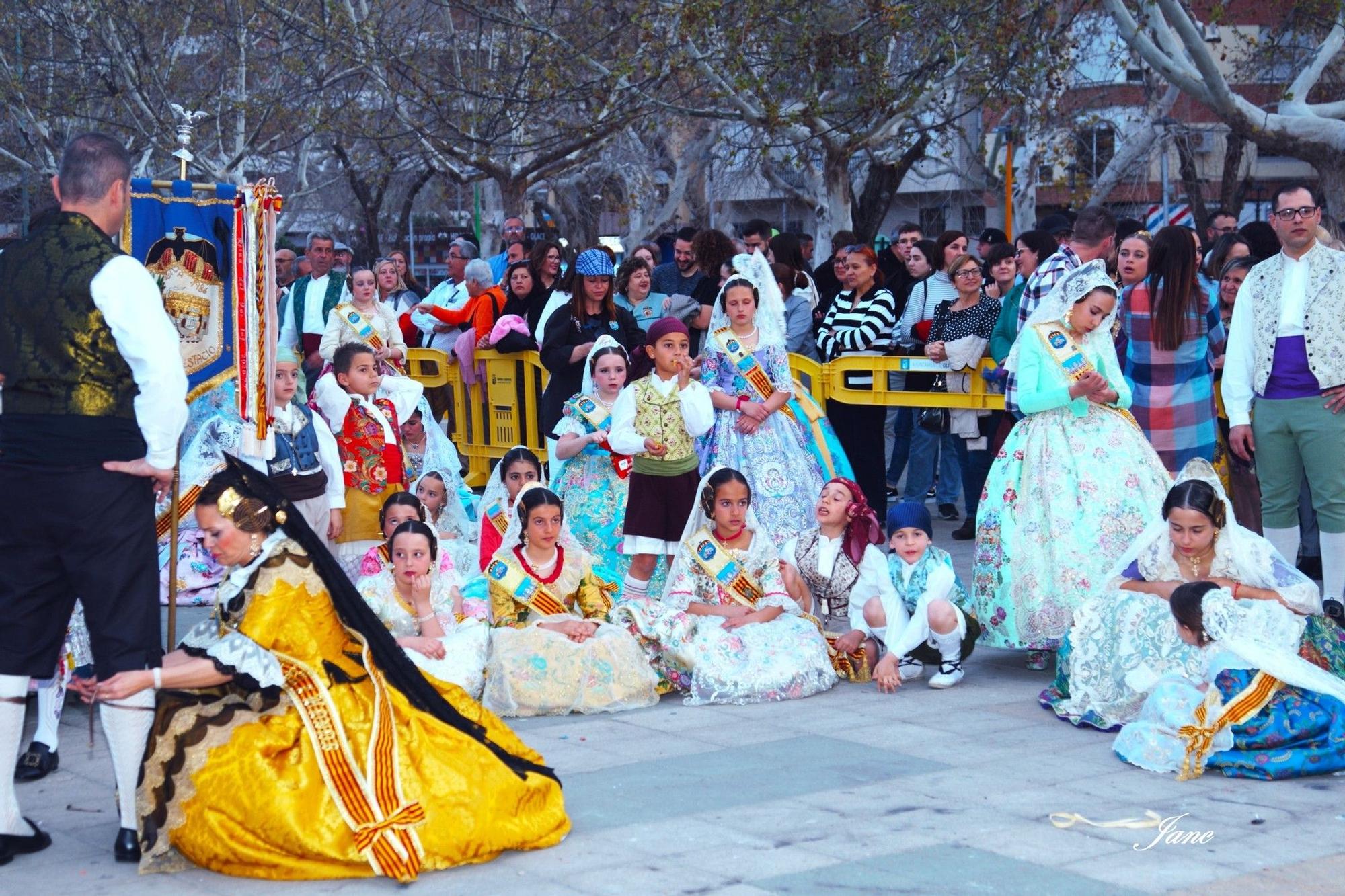 Búscate en la ofrenda y la entrega de premios de las fallas de Oliva