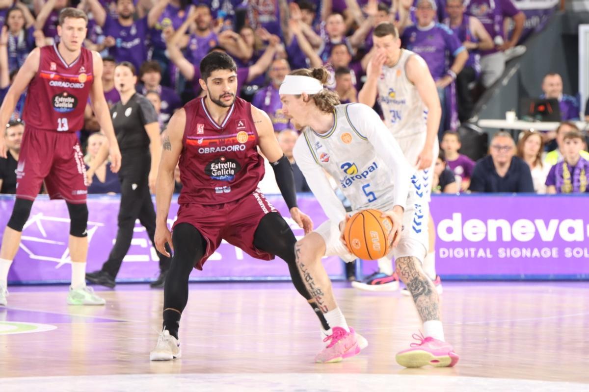 Sergi Quintela, durante un partido contra el Súper Agropal Palencia.