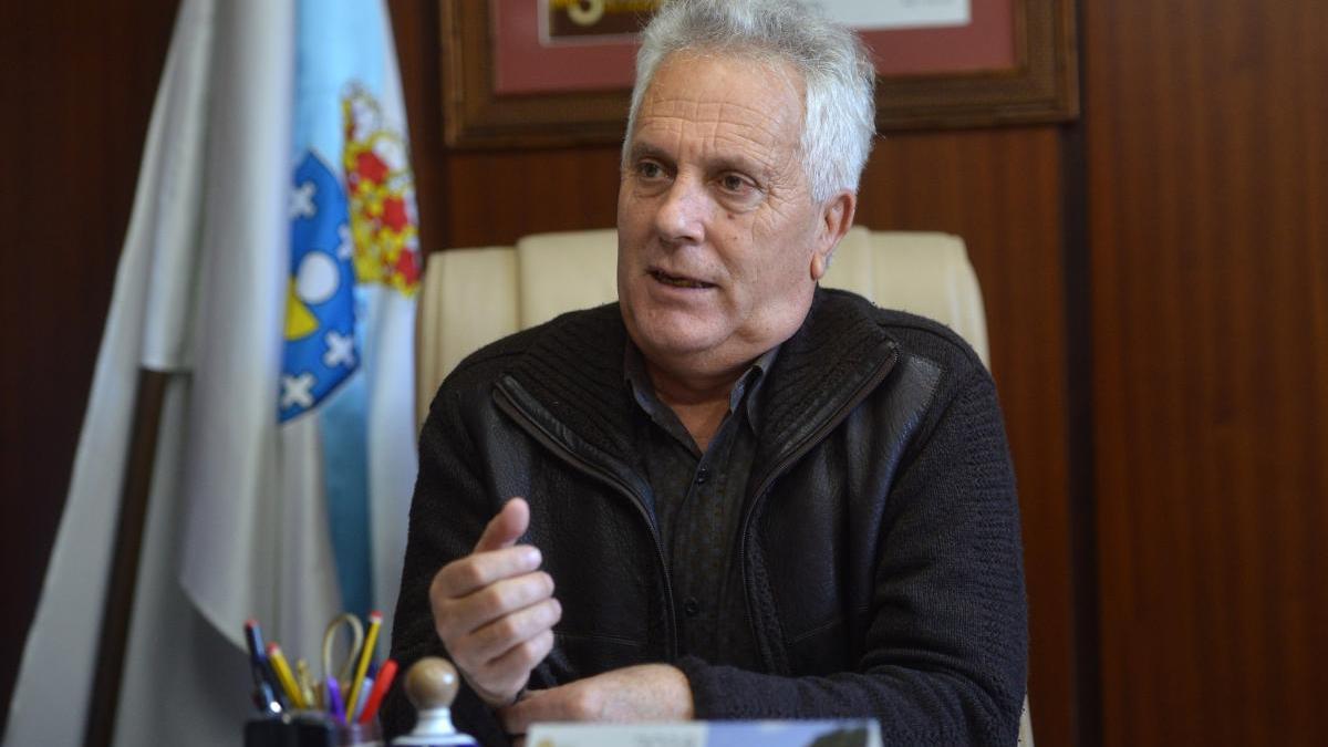 Luciano Sobral se jubila pero sigue como alcalde de Poio hasta 2023