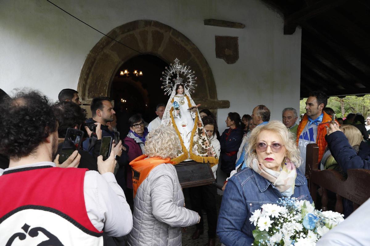 Piedracea cumple con la tradición de La Flor