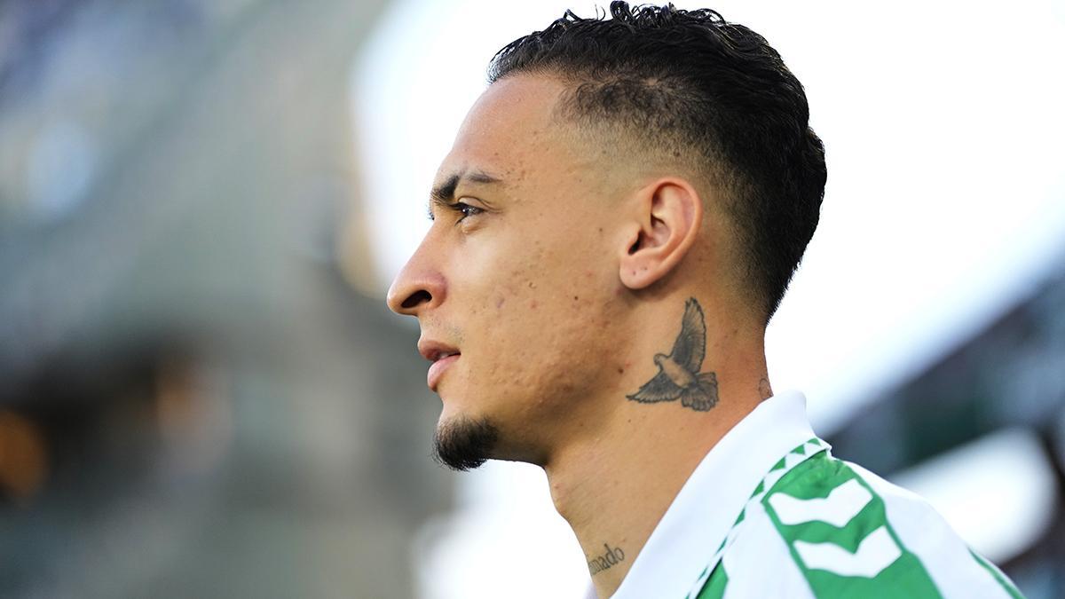 Antony, “muy feliz” tras conocer que le quitan la roja: “Ahora estoy preparado para el partido”