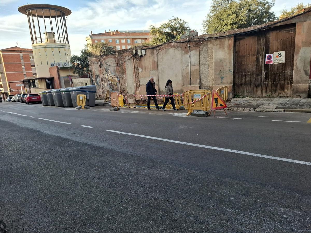 La zona d'obres al costat del Museu de l'Aigua i el Tèxtil