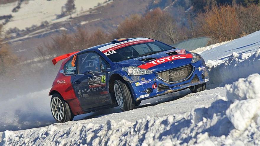 José A. Suárez, &quot;Cohete&quot;, en el Montecarlo de 2016 con el Peugeot 208 T16 oficial.