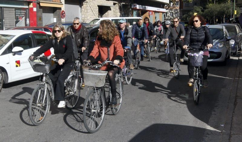 Marcha ciclista en protesta por la paralización del servicio Bizi