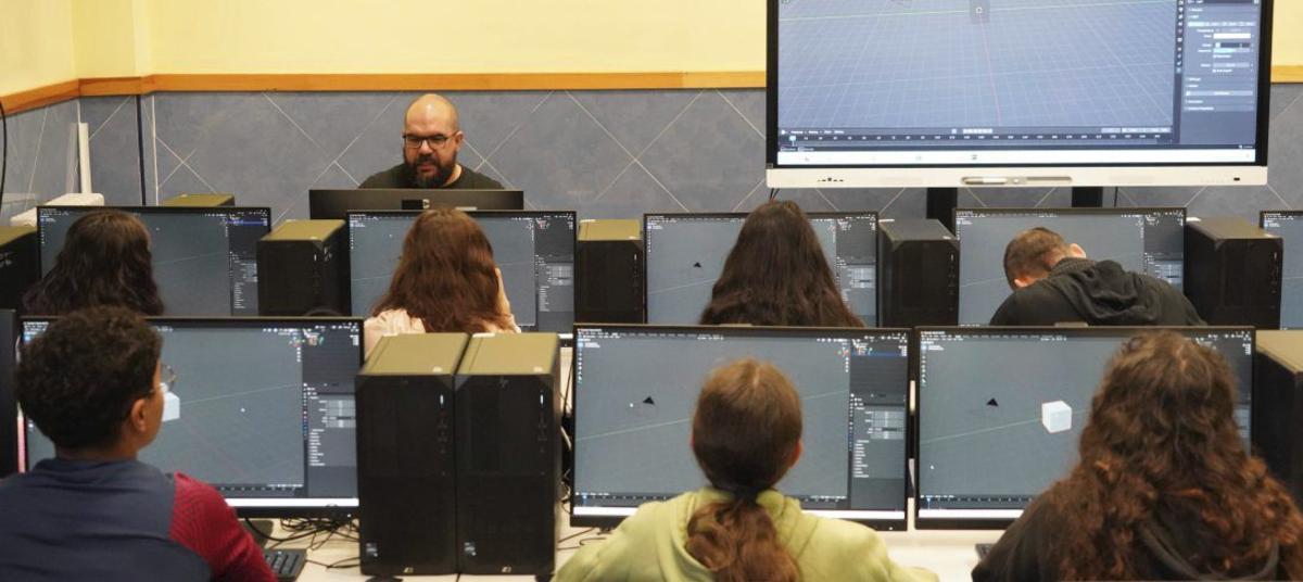 Los profesionales regresan a las aulas con el ciclo "Únicos"