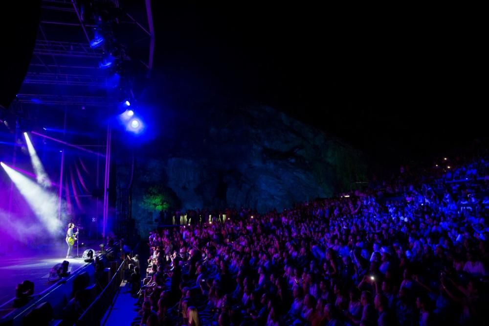 Las imágenes del concierto de la banda escocesa, liderada por Sharleen Spiteri, en la Cantera de Nagüeles