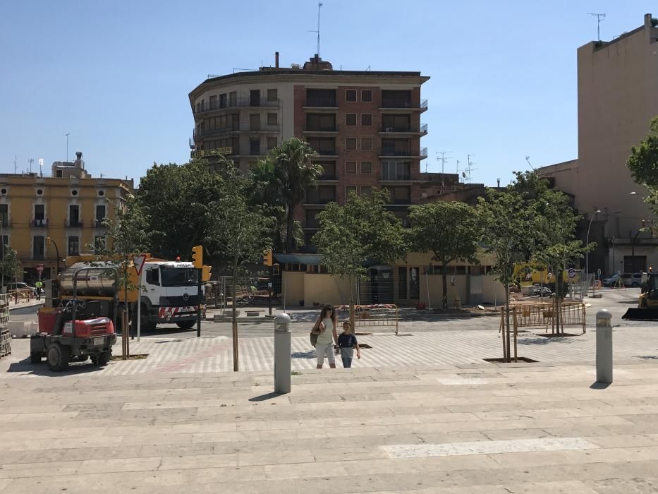 Asfaltatge plaça del Sol de figueres