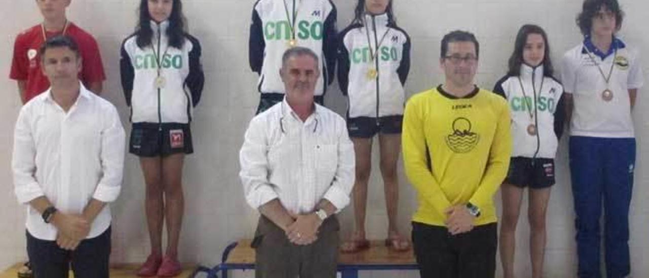 Podio final de los Juegos Deportivos del Principado, con notable representación olayista.